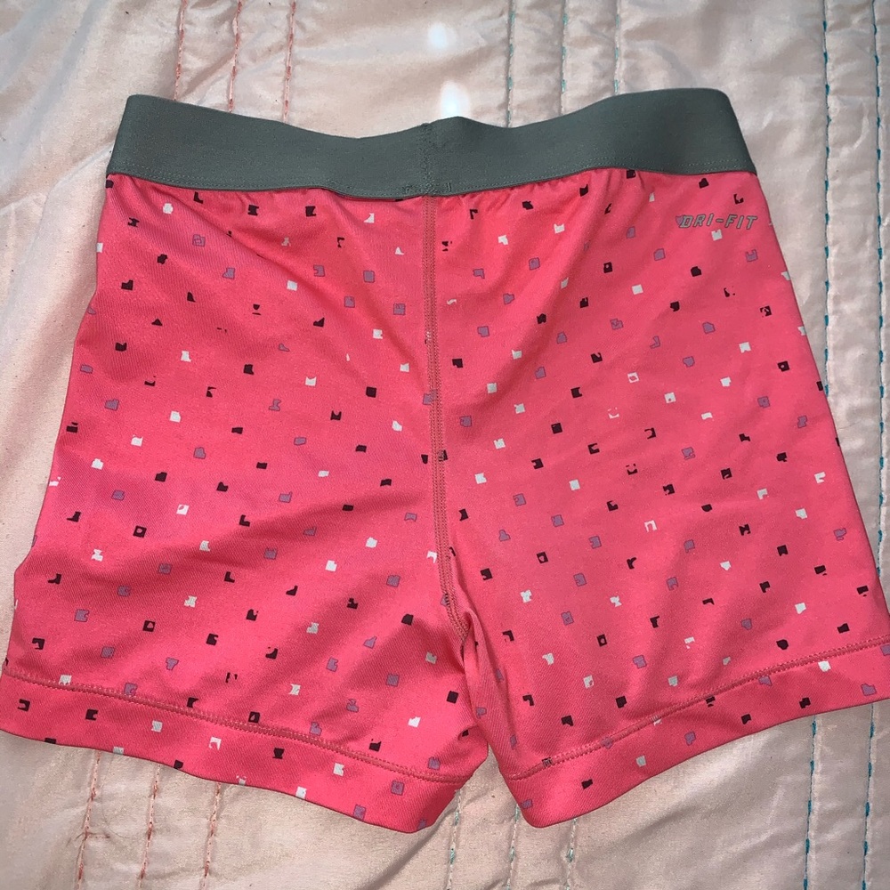 🚫SOLD🚫- Pink Speckle Nike Pros - Picture 2 of 5
